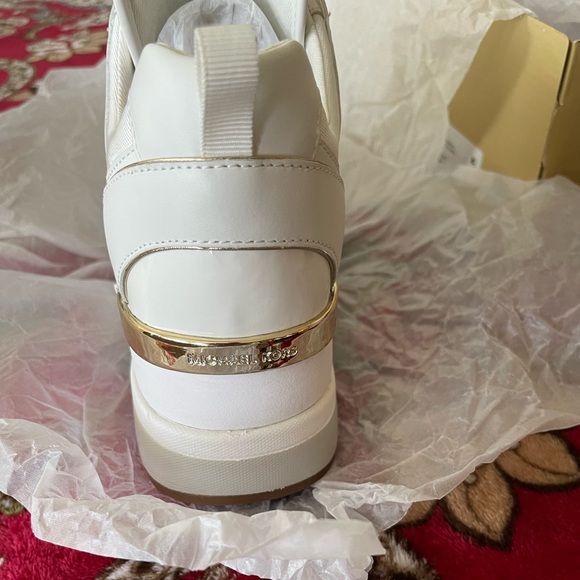 Michael Kors Georgie Trainer Tech Canvas/Optic White Model 43F8GEFS4D New in Box - Picture 6 of 11